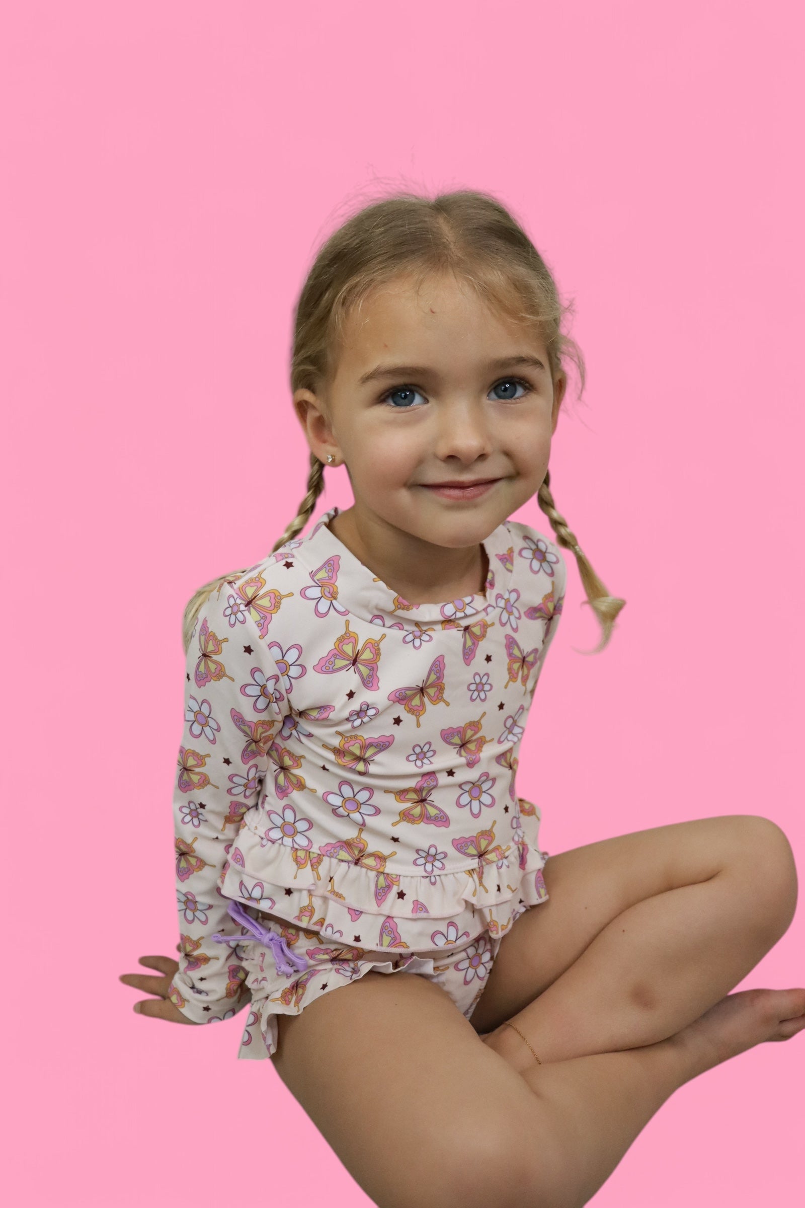 BLOSSOMIN' BUTTERFLY DREAM 2-PIECE RASH GUARD RUFFLE SWIM SUIT