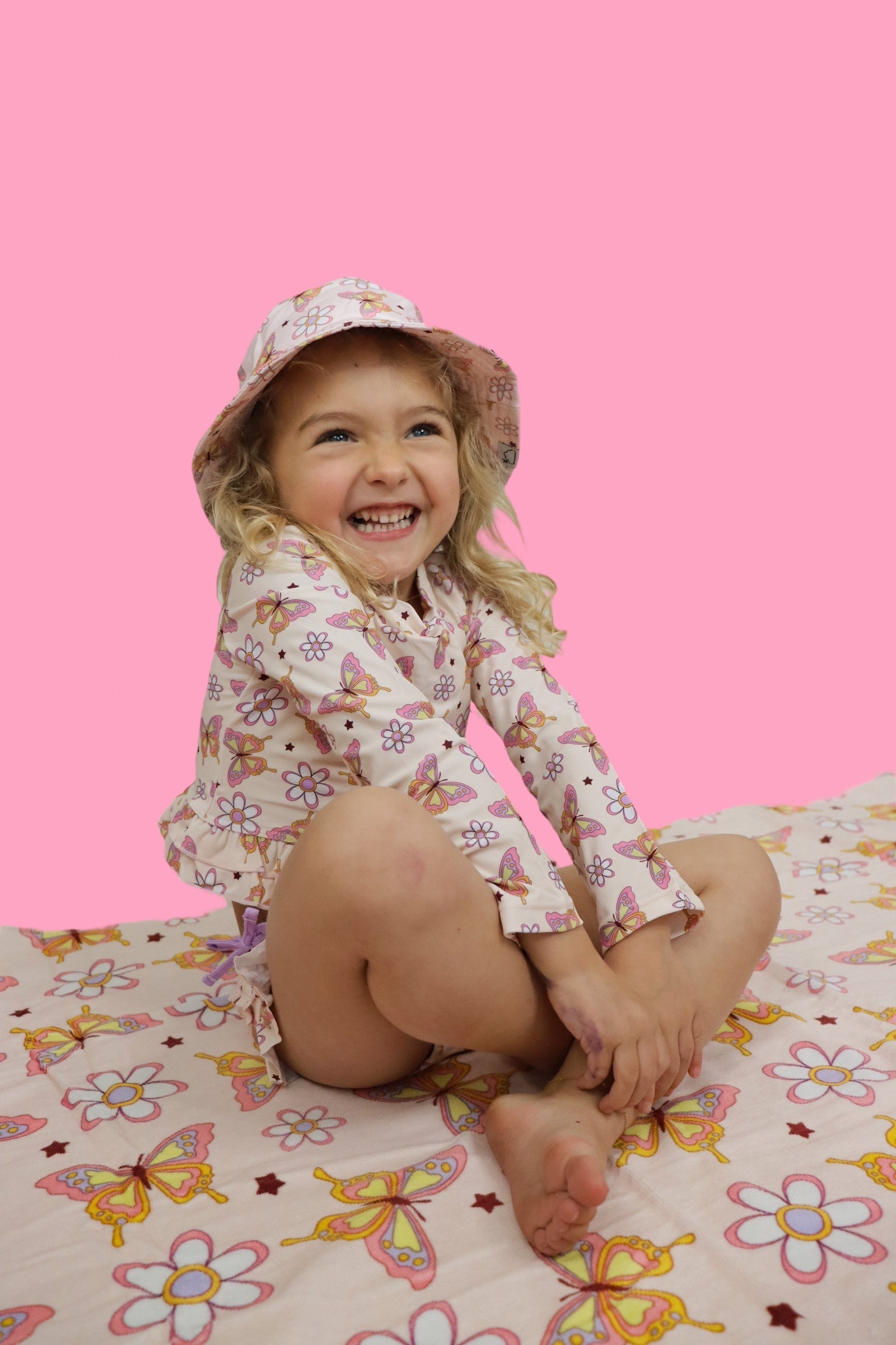 BLOSSOMIN' BUTTERFLY DREAM 2-PIECE RASH GUARD RUFFLE SWIM SUIT