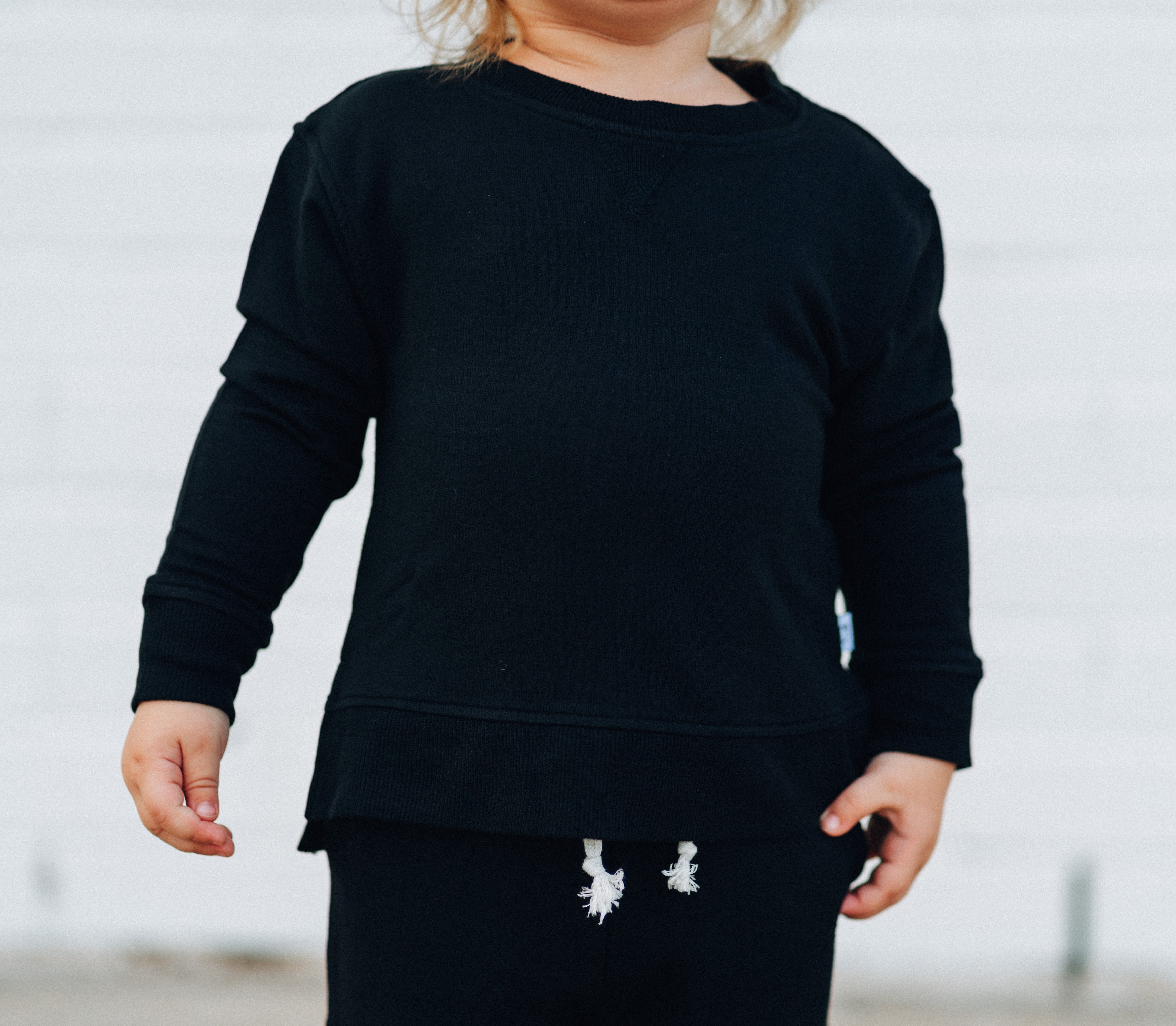 BLACK TERRY DREAM PULLOVER
