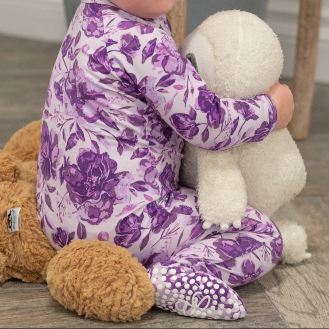 Amelia Bedelia Zipper Footie